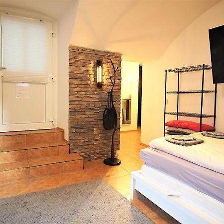 Xxx Fully Equipped Apartment Near Main Station! Würzburg Exterior foto