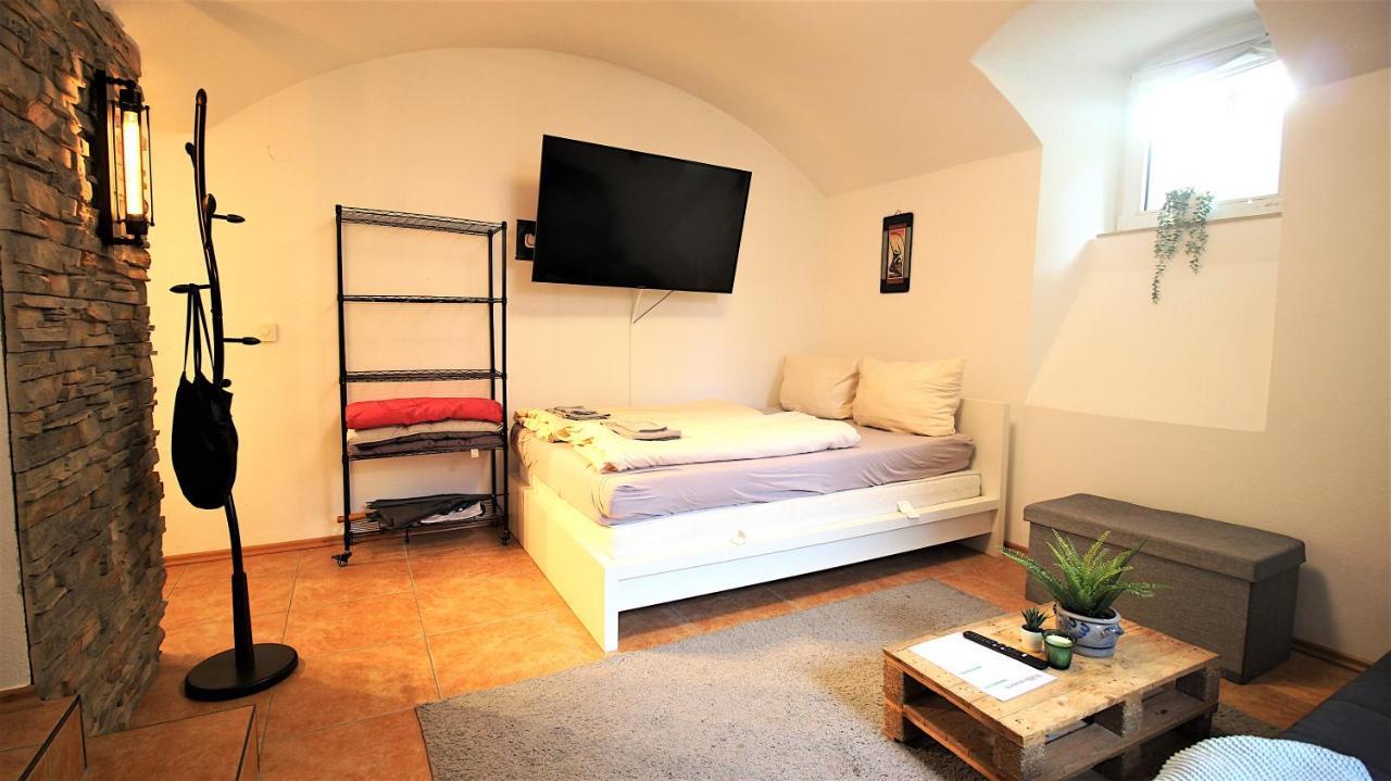 Xxx Fully Equipped Apartment Near Main Station! Würzburg Exterior foto